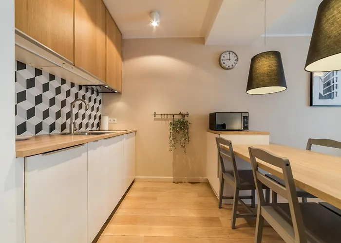 Old Town Comfort By Bookinghost